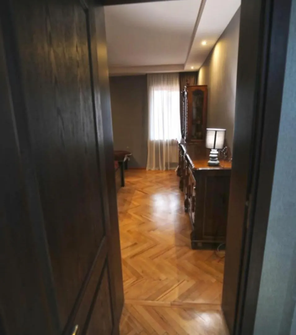 Komfort Tbilisi 0*,